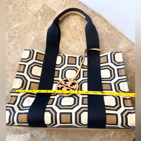 TORY BURCH Canvas and Leather Tote Bag Leather Logo Bag Charm EUC - Picture 13 of 16
